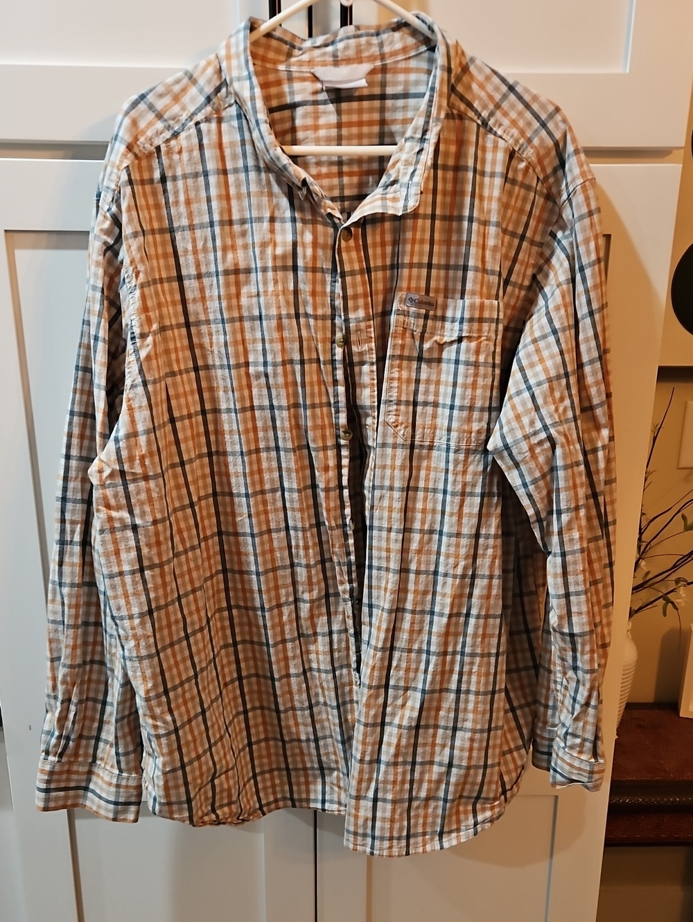 Men's Plaid Long-Sleeve Button-Down Shirt - Tan & Blue